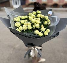 Букет Белые кустовые розы Солинеро в Ендовище