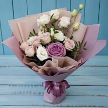 Букет цветов из:  Розы и Лизиантусы в Ендовище