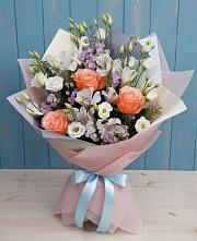 Букет цветов из:  Лизиантусы, Розы, Альстромерии и Гипсофила в Ендовище