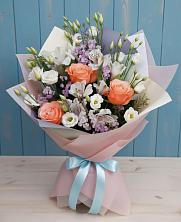 Букет цветов из:  Лизиантусы, Розы, Альстромерии и Гипсофила в Ендовище