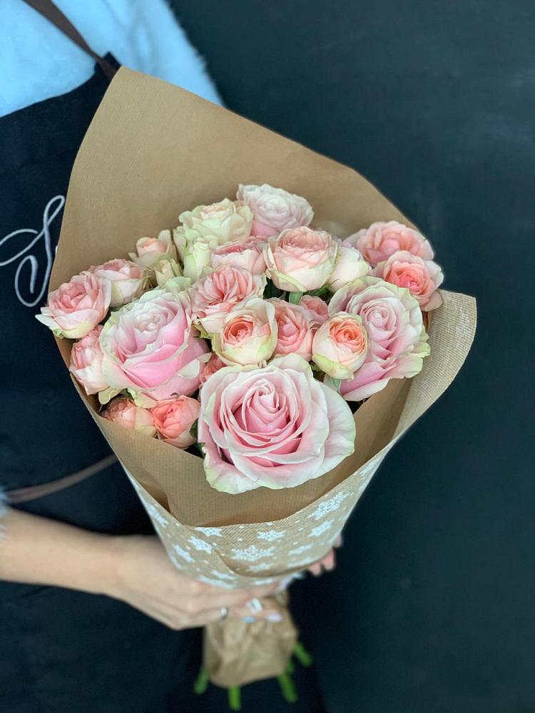 Букет цветов из: Хризантемы и Розы в Ендовище