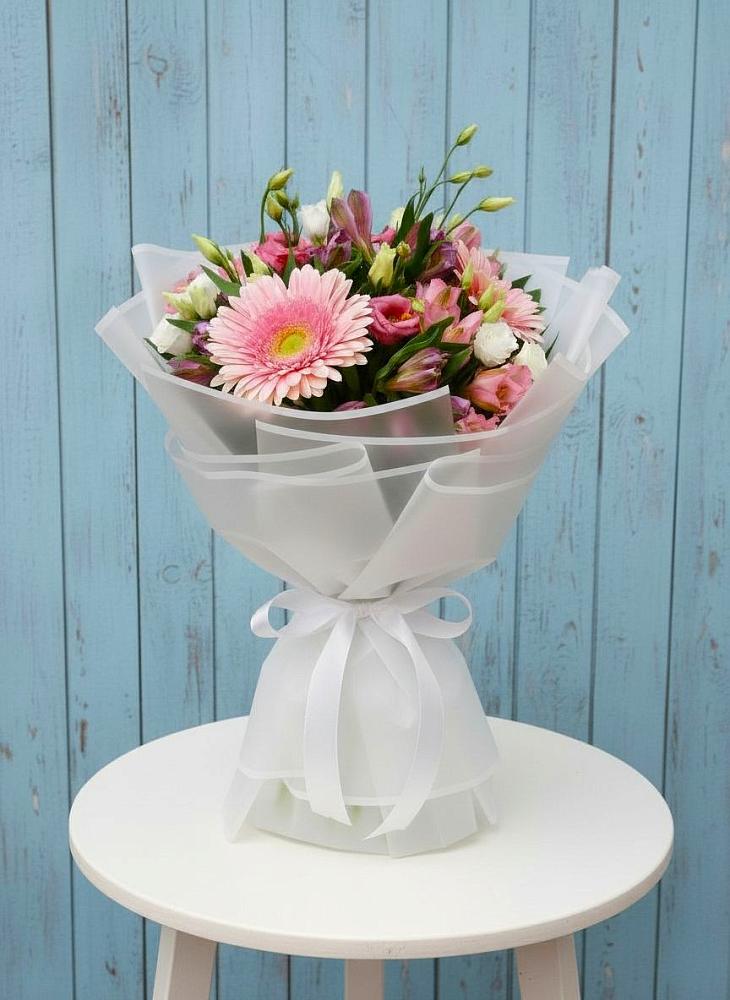 Букет цветов из: Герберы, Альстромерии и Лизиантусы в Ендовище