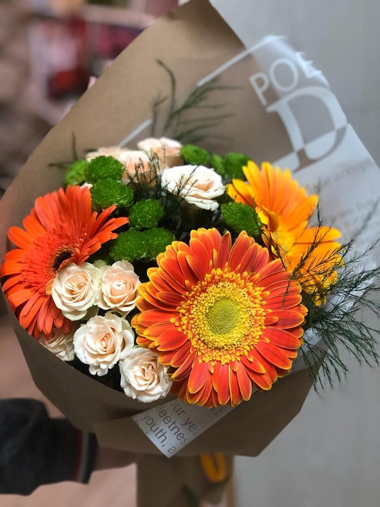 Букет цветов из: Герберы, Хризантемы и Розы в Ендовище